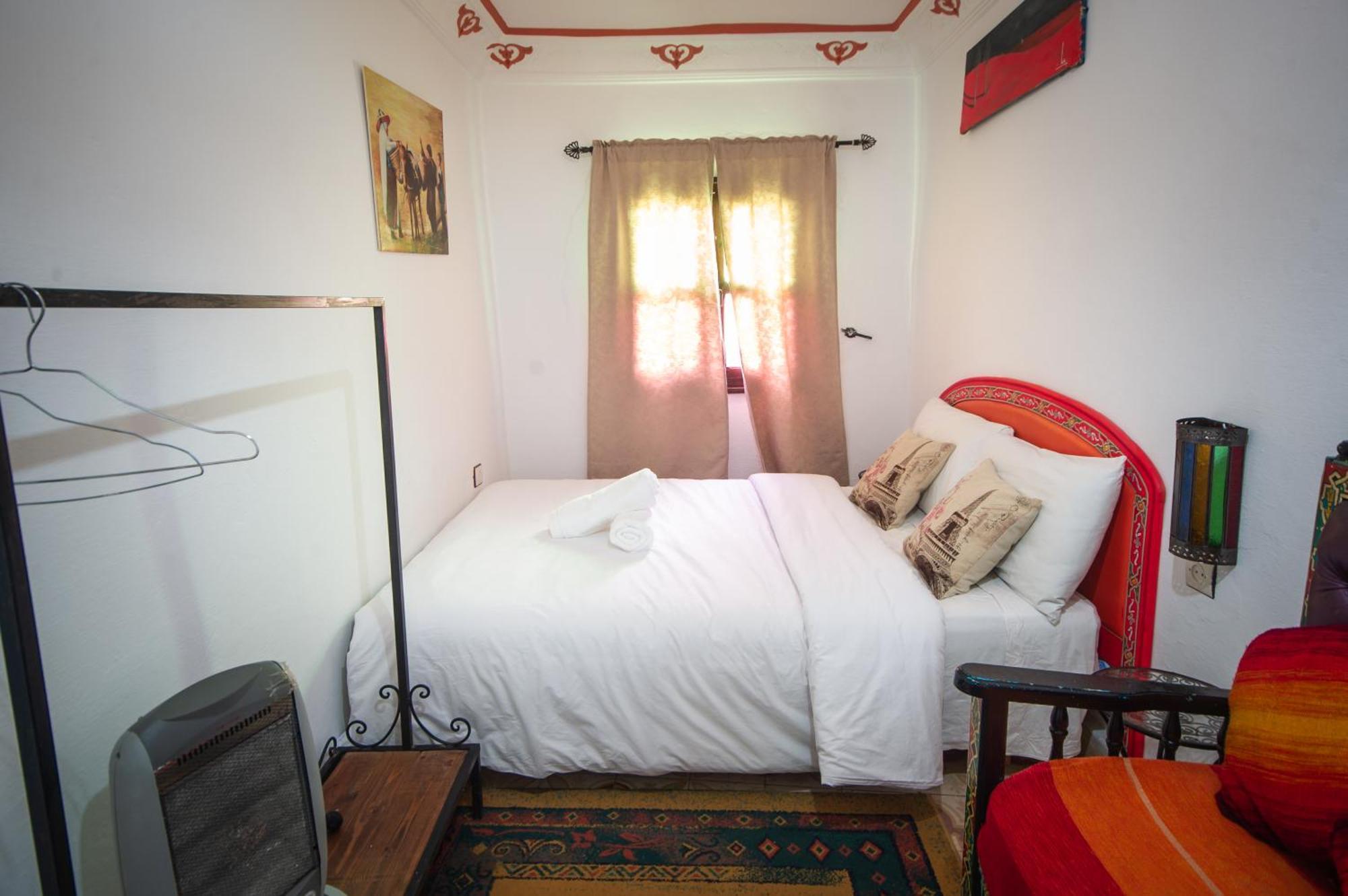Dar Chourafa Riad Chefchaouen Exterior photo